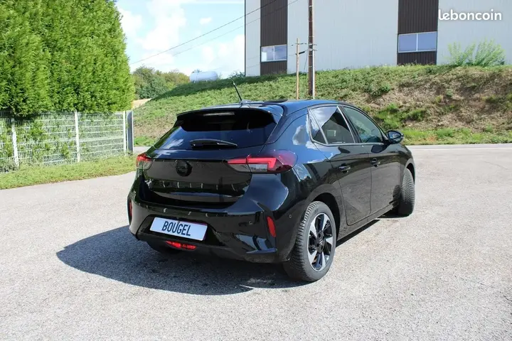 Opel Corsa 2024 photo 2