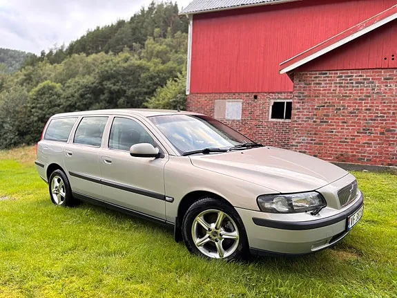 Volvo V70 2001 photo 5