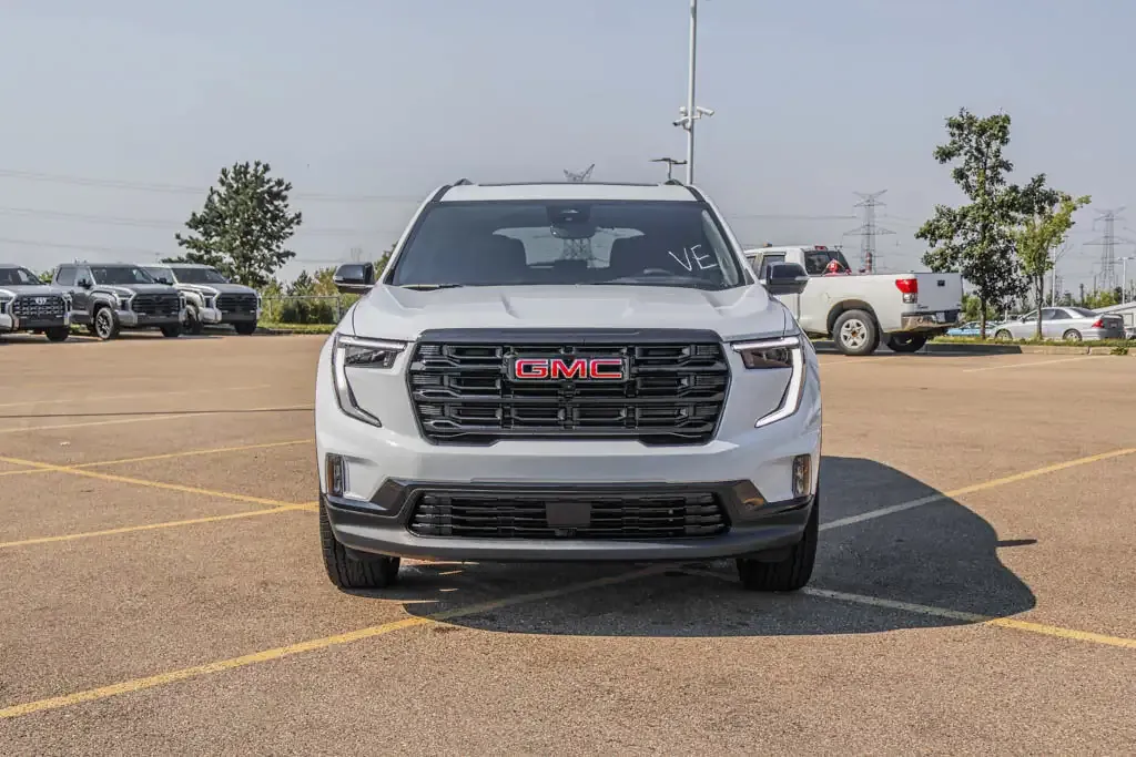 GMC Acadia 2027 photo 3
