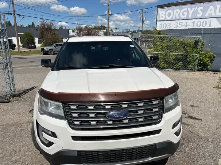 Ford Explorer 2016 photo 2