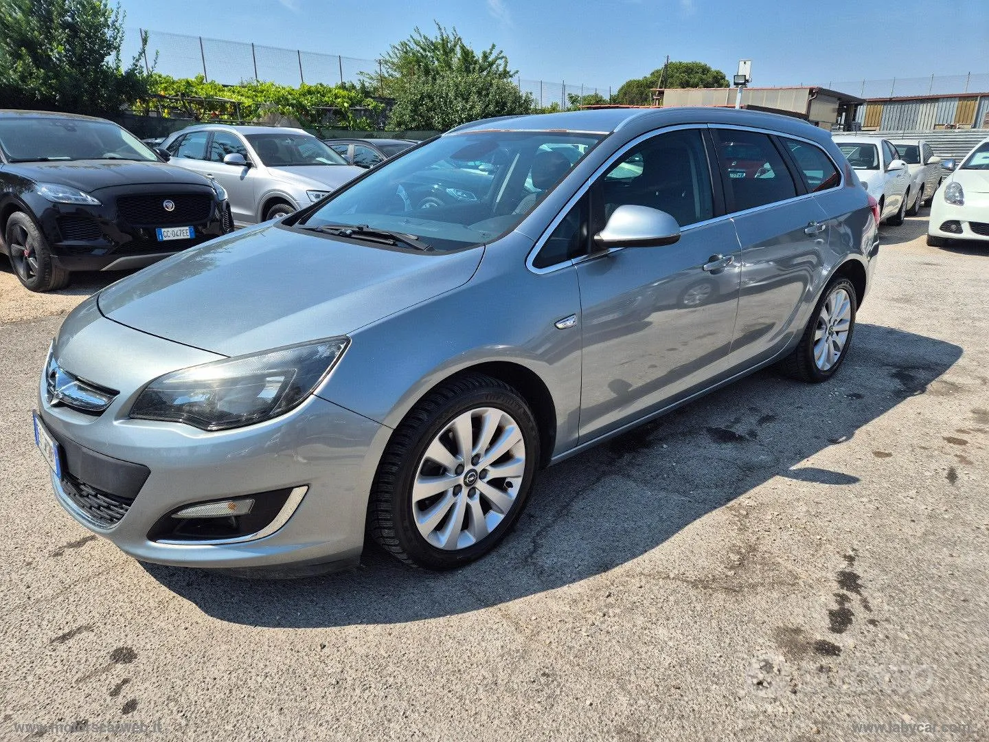 Opel Astra 2013 photo 3