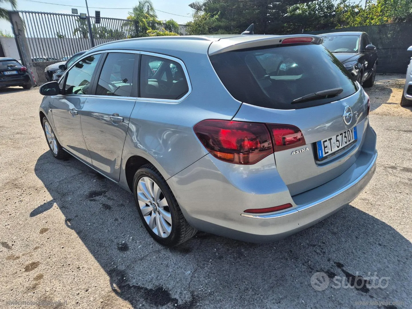 Opel Astra 2013 photo 4