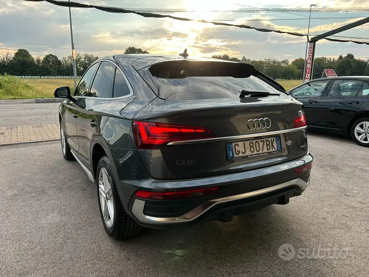 Audi Q5 2022 photo 3