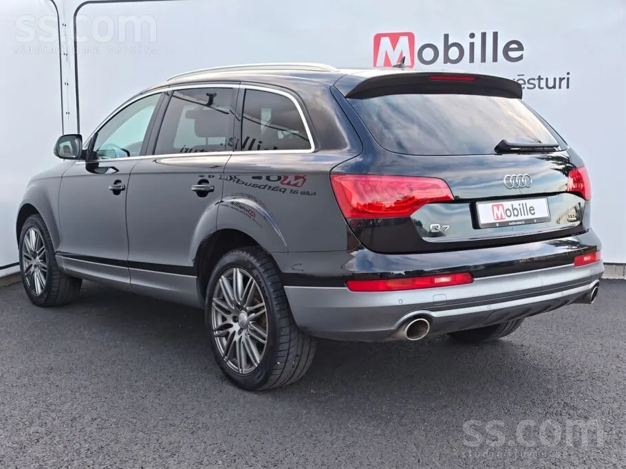 Audi Q7 2013 photo 4