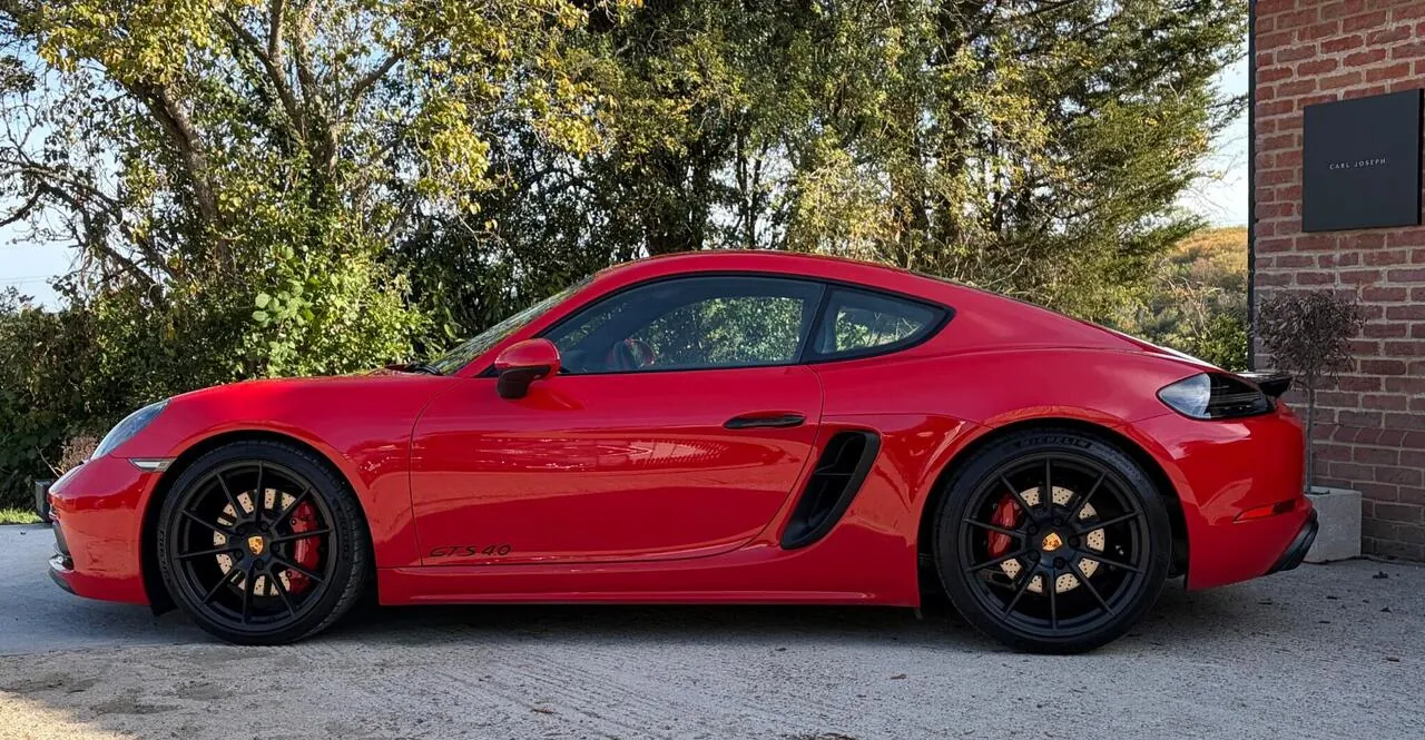 Porsche 718 Cayman