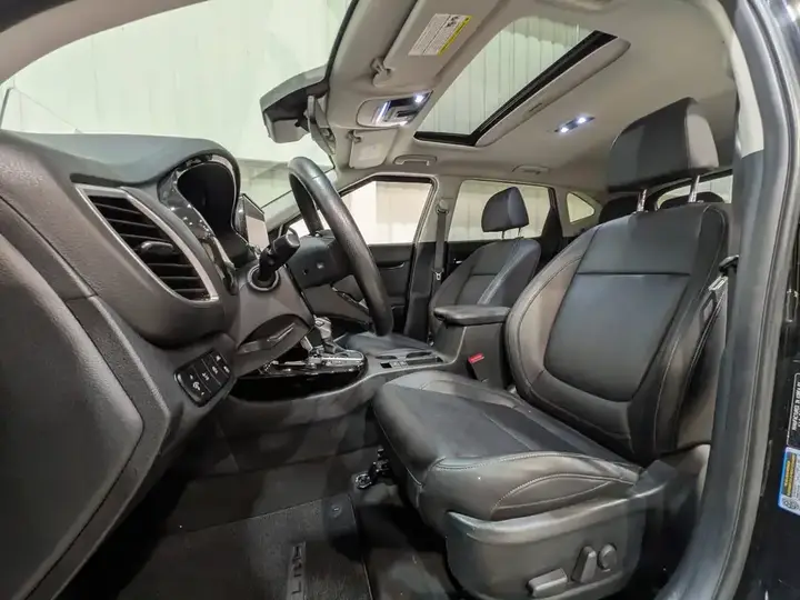 Kia Seltos 2023 photo 2