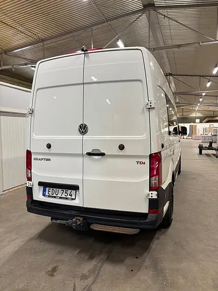 Volkswagen Crafter 35 2018 photo 2