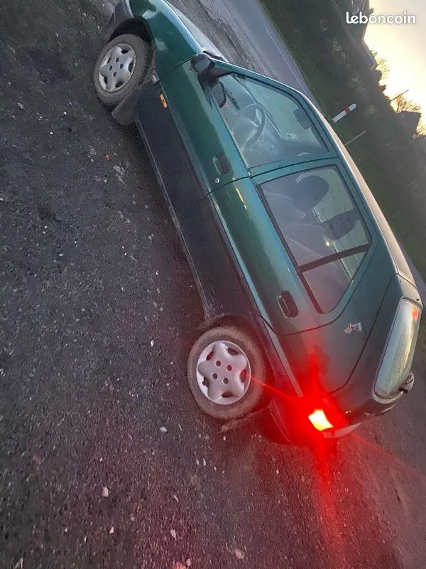 Citroen Saxo 2000 photo 2