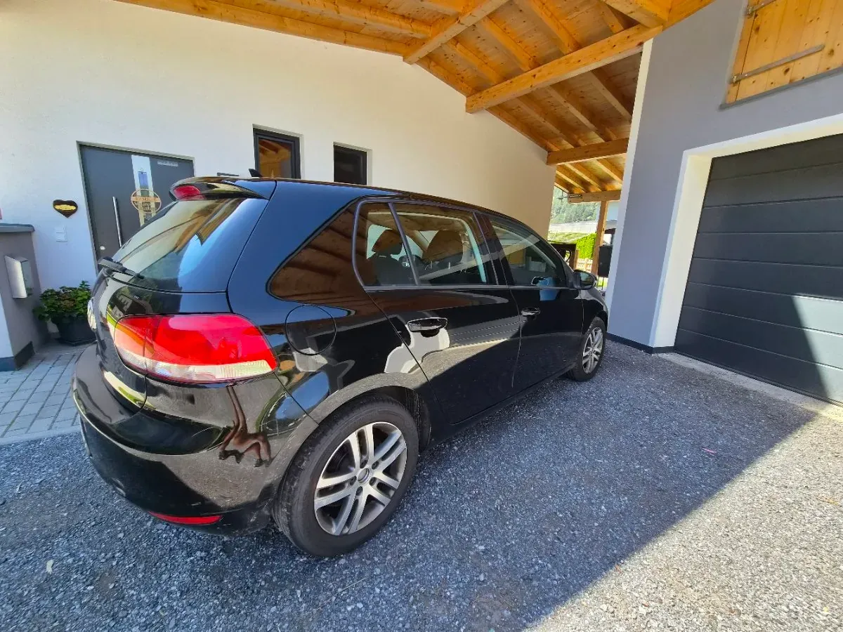 Volkswagen Golf 2009 photo 2