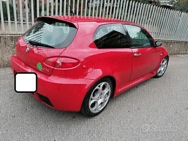 Alfa Romeo 147 2004 photo 4