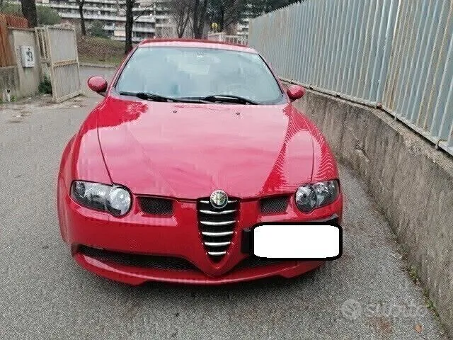 Alfa Romeo 147 2004 photo 2