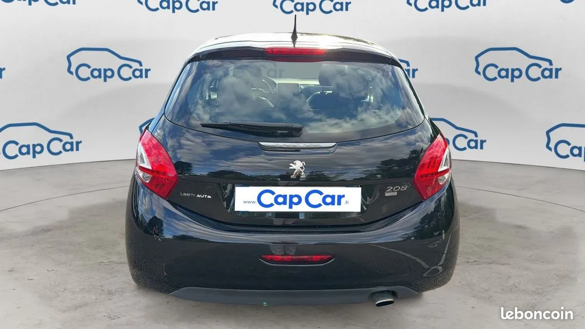 Peugeot 208 2013 photo 3