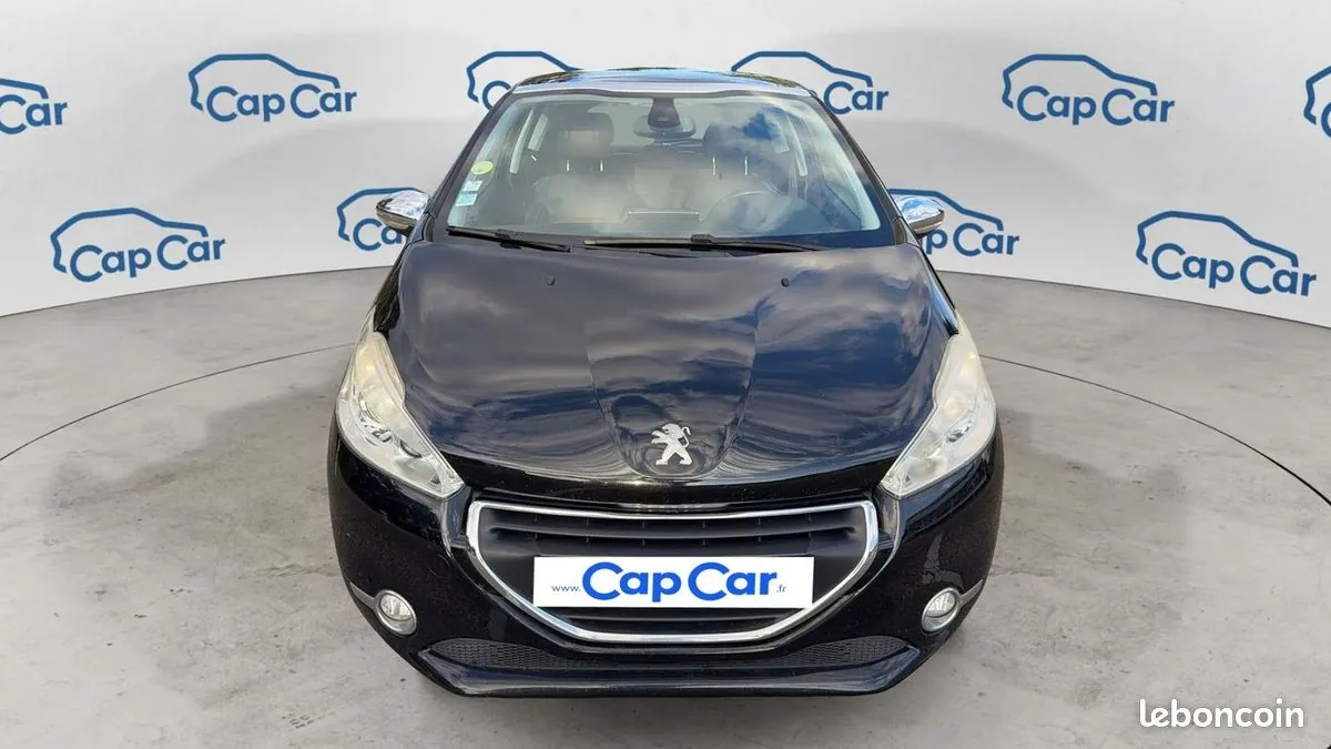 Peugeot 208 2013 photo 5