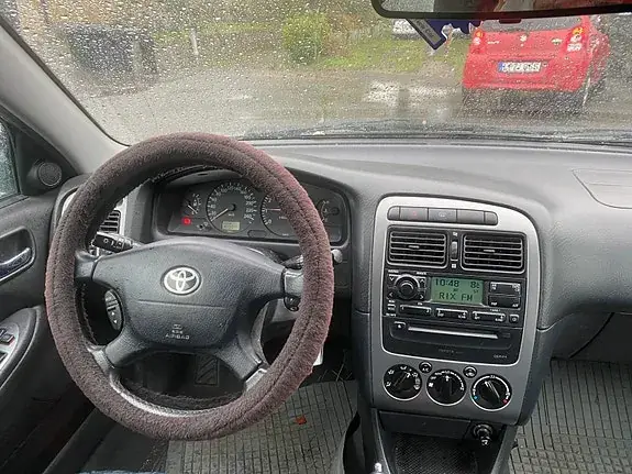 Toyota Avensis 2002 photo 4