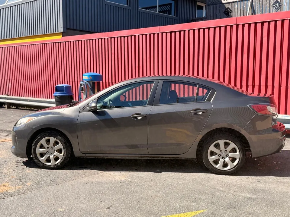 Mazda 3 2013 photo 4