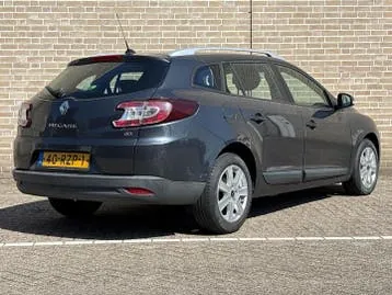Renault Megane 2011 photo 2