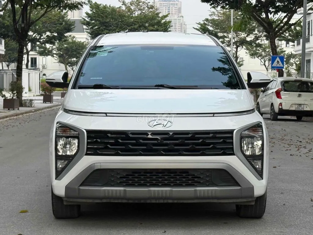 Hyundai Stargazer