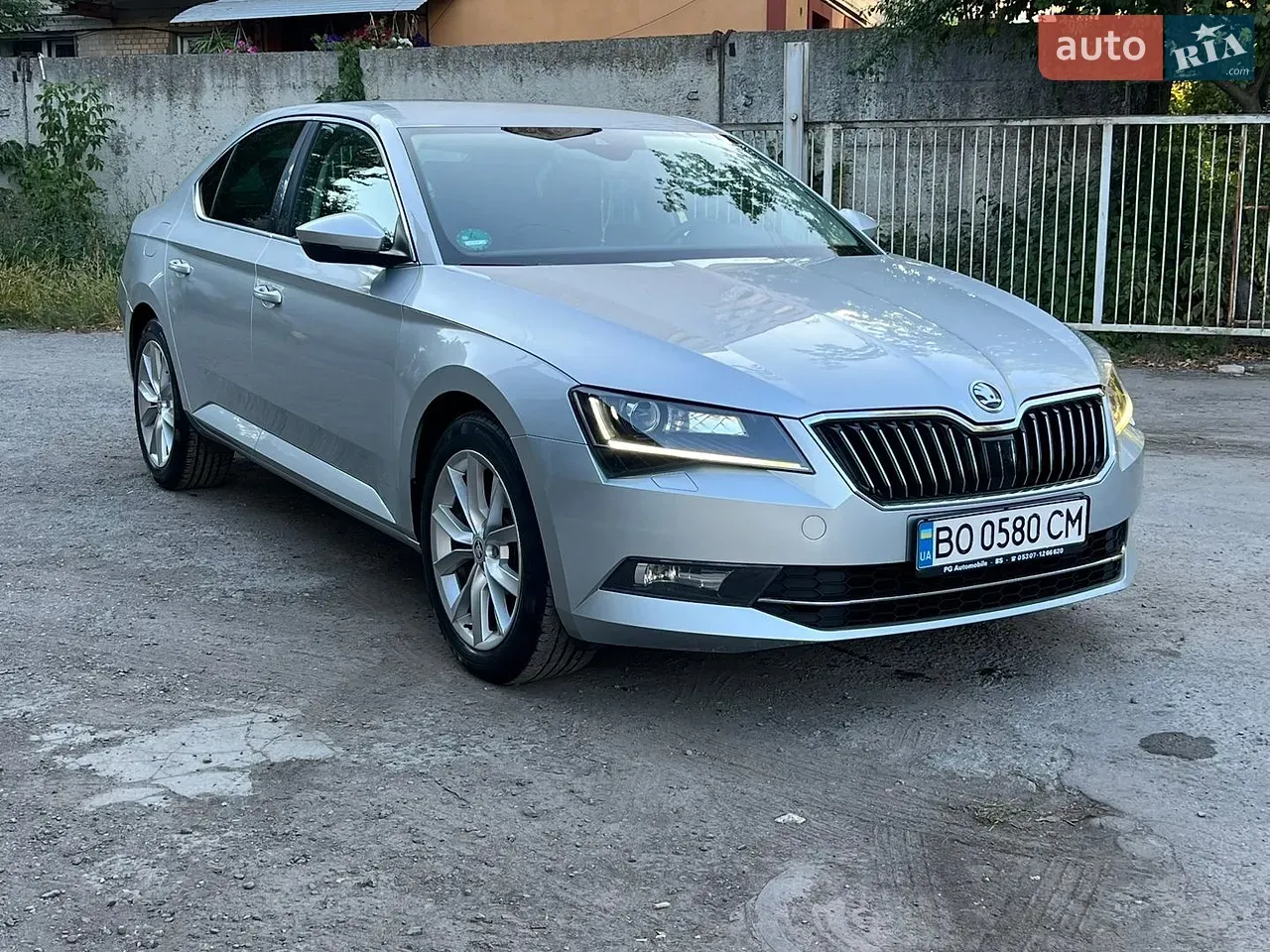 Skoda Superb 2015 photo 5