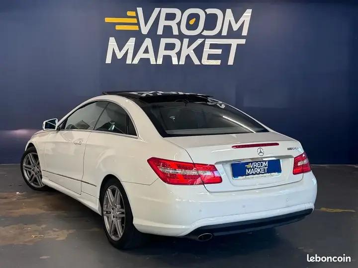 Mercedes-Benz E-Class 2013 photo 4