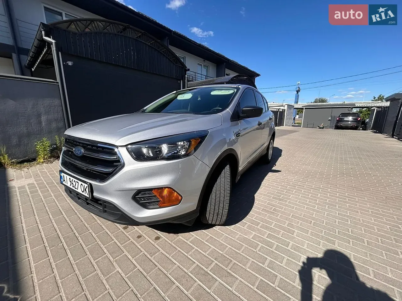 Ford Escape 2018 photo 2