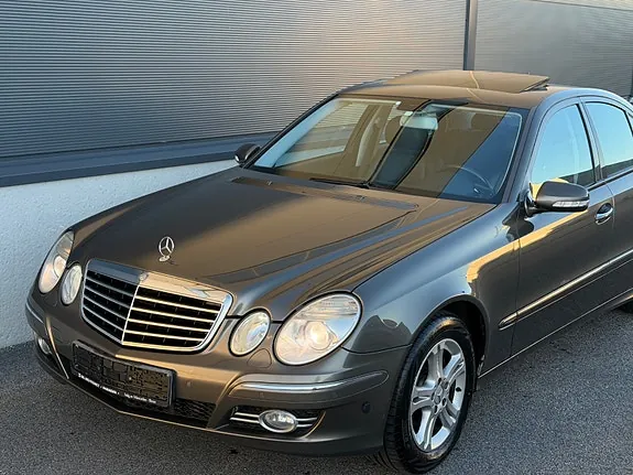 Mercedes-Benz E220 2007 photo 4