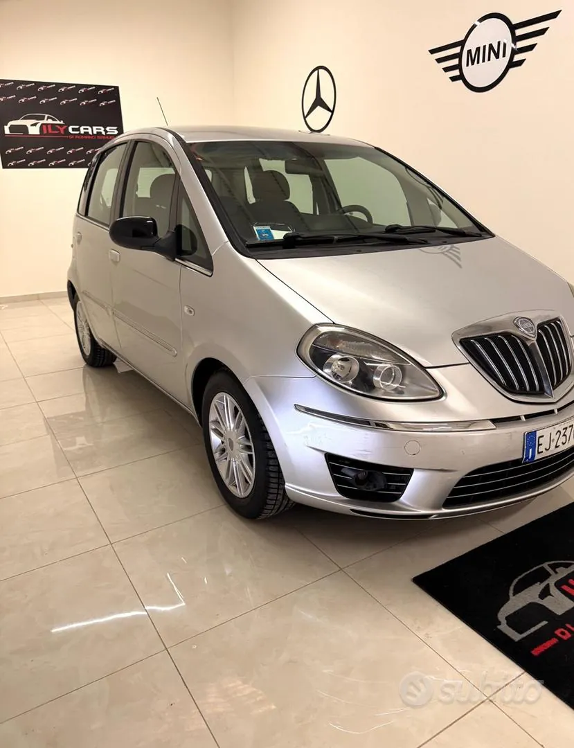 Lancia Musa 2012 photo 2