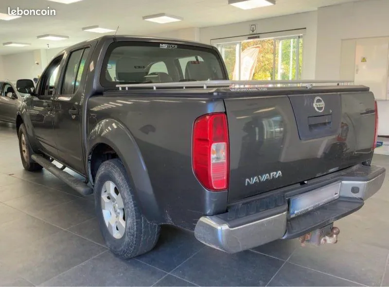 Nissan Navara 2013 photo 2