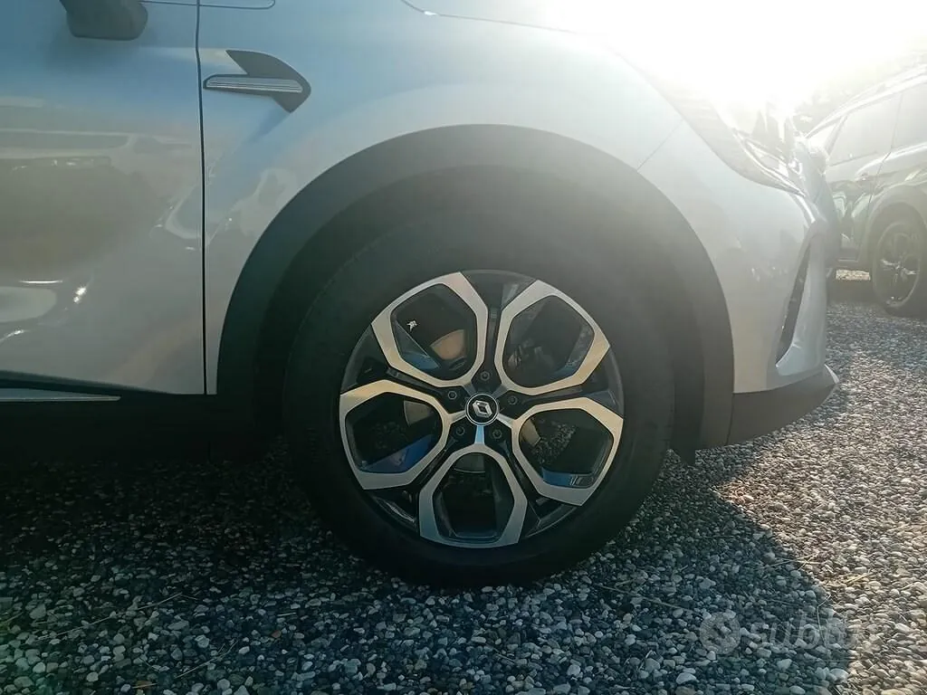 Renault Captur 2023 photo 5