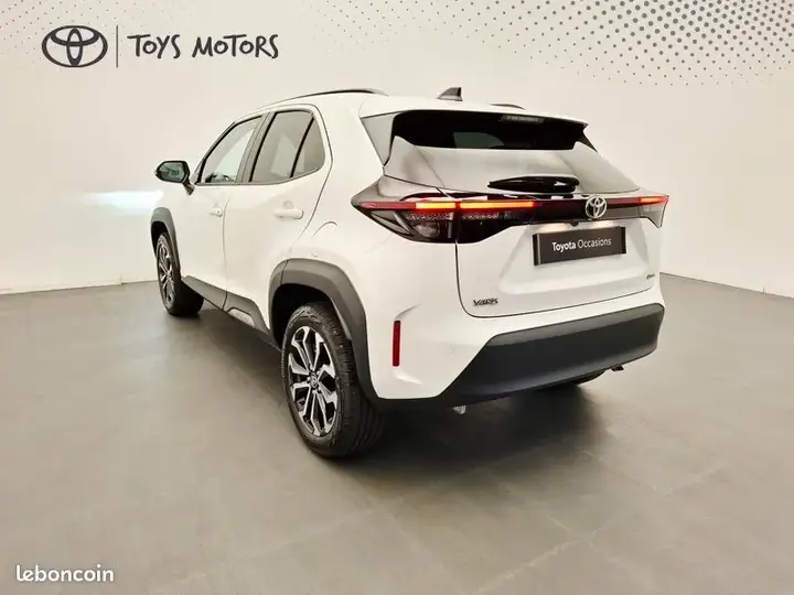 Toyota Yaris Cross 2025 photo 3