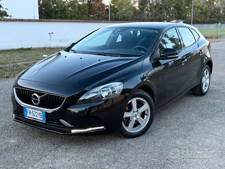 Volvo V40 2017 photo 5