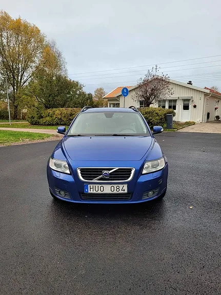 Volvo V50 2009 photo 2