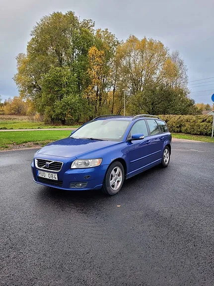 Volvo V50
