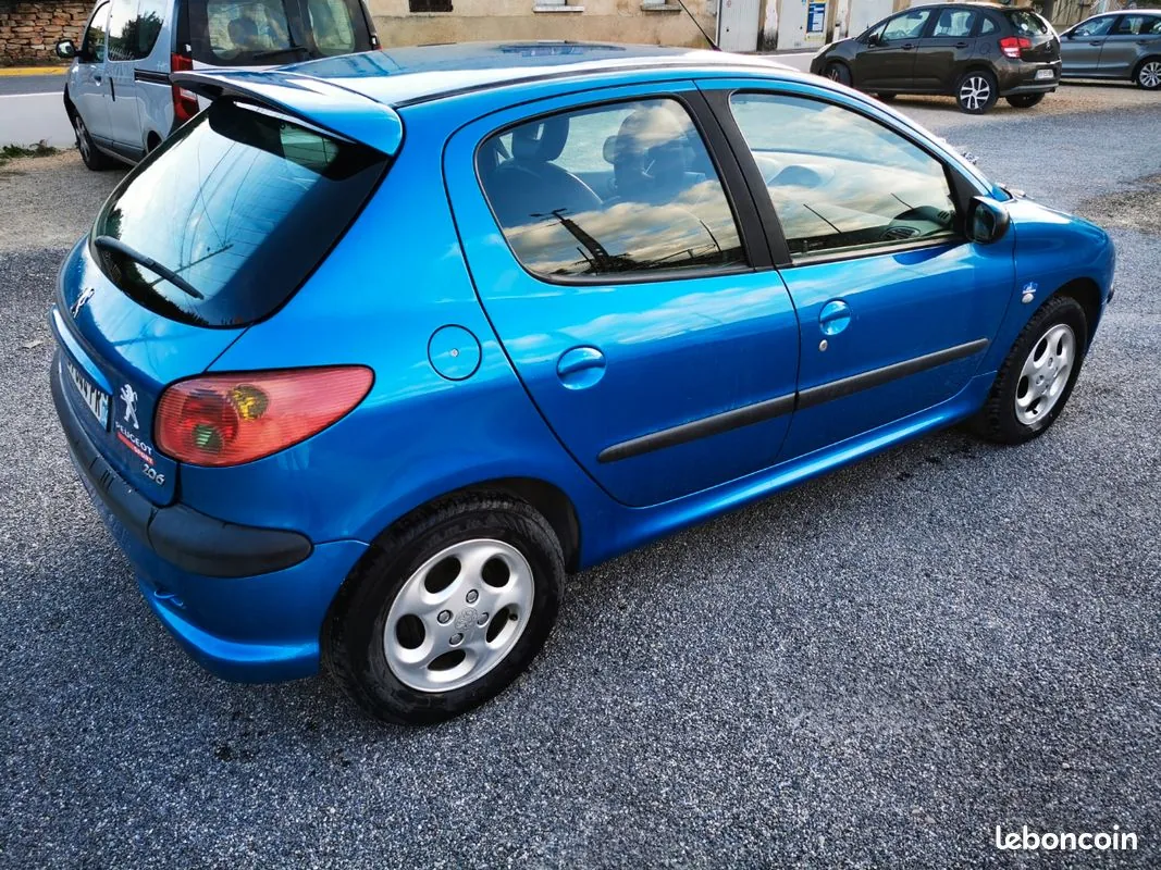 Peugeot 206 2004 photo 2