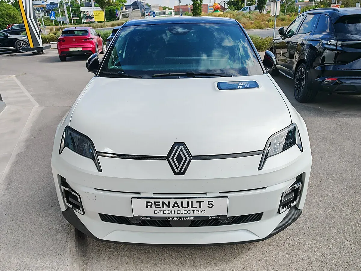 Renault R5 photo 2
