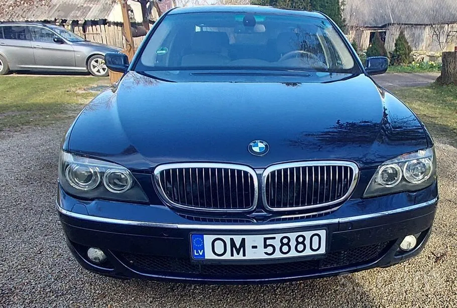 BMW E65