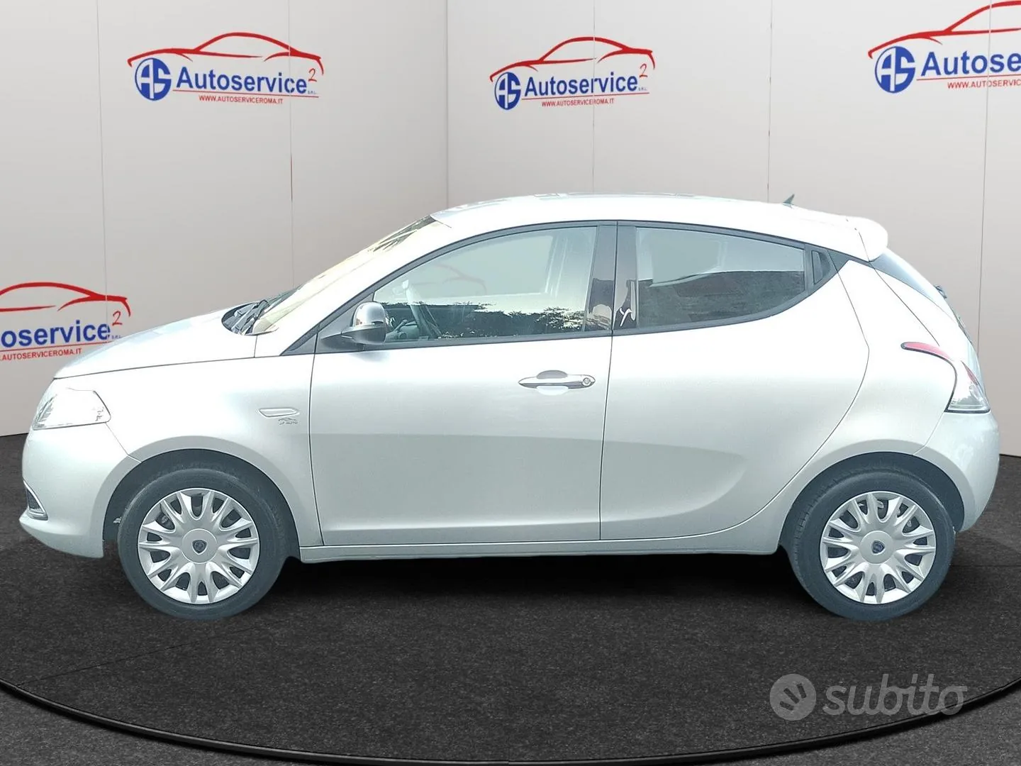 Lancia Ypsilon 2015 photo 2