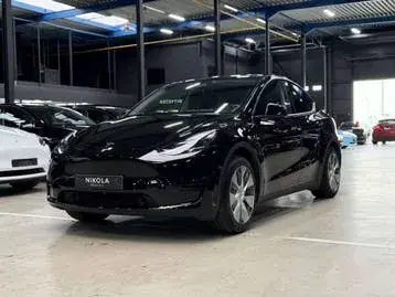 Tesla Model Y 2024 photo 3