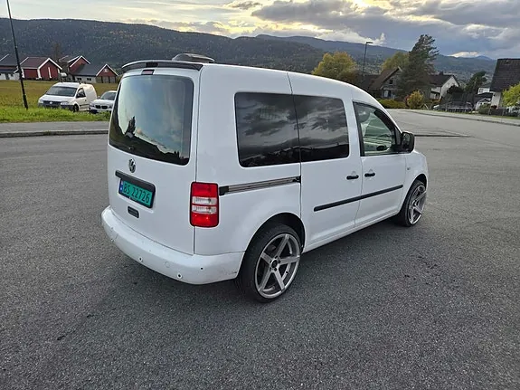 Volkswagen Caddy 2010 photo 3