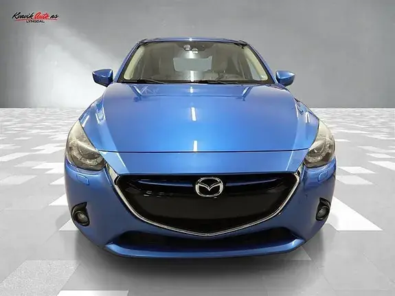 Mazda 2 2015 photo 2