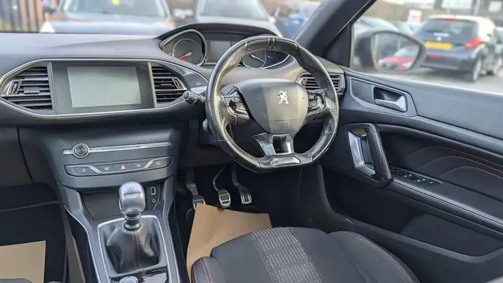 Peugeot 308 2016 photo 4