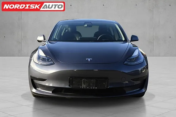 Tesla Model 3 2021 photo 3