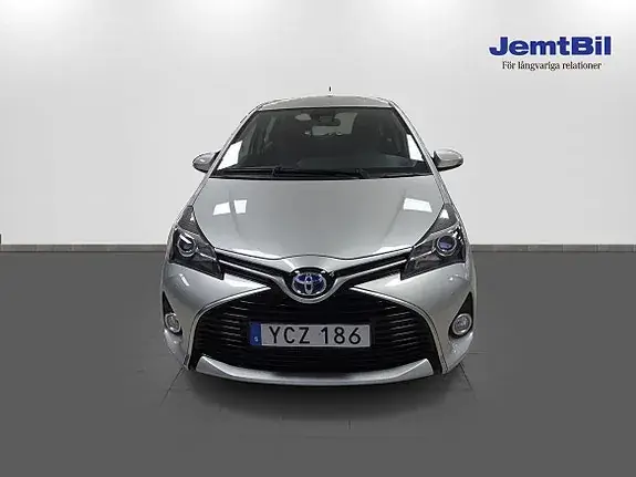 Toyota Yaris 2016 photo 2