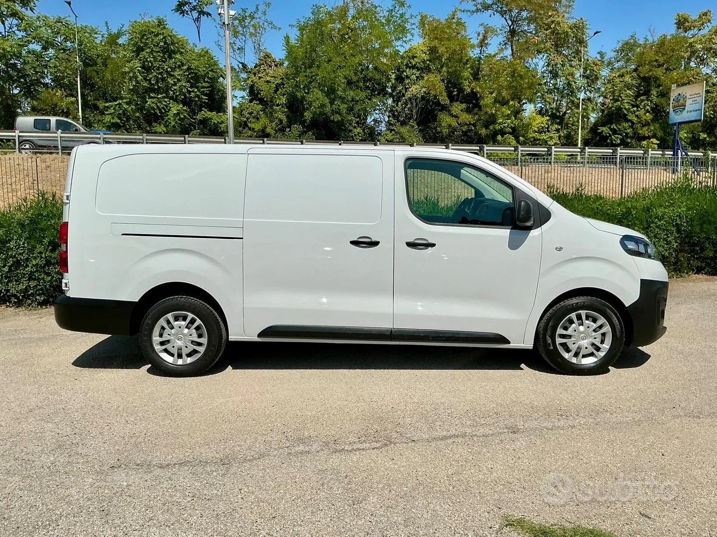 Opel Vivaro 2023 photo 5