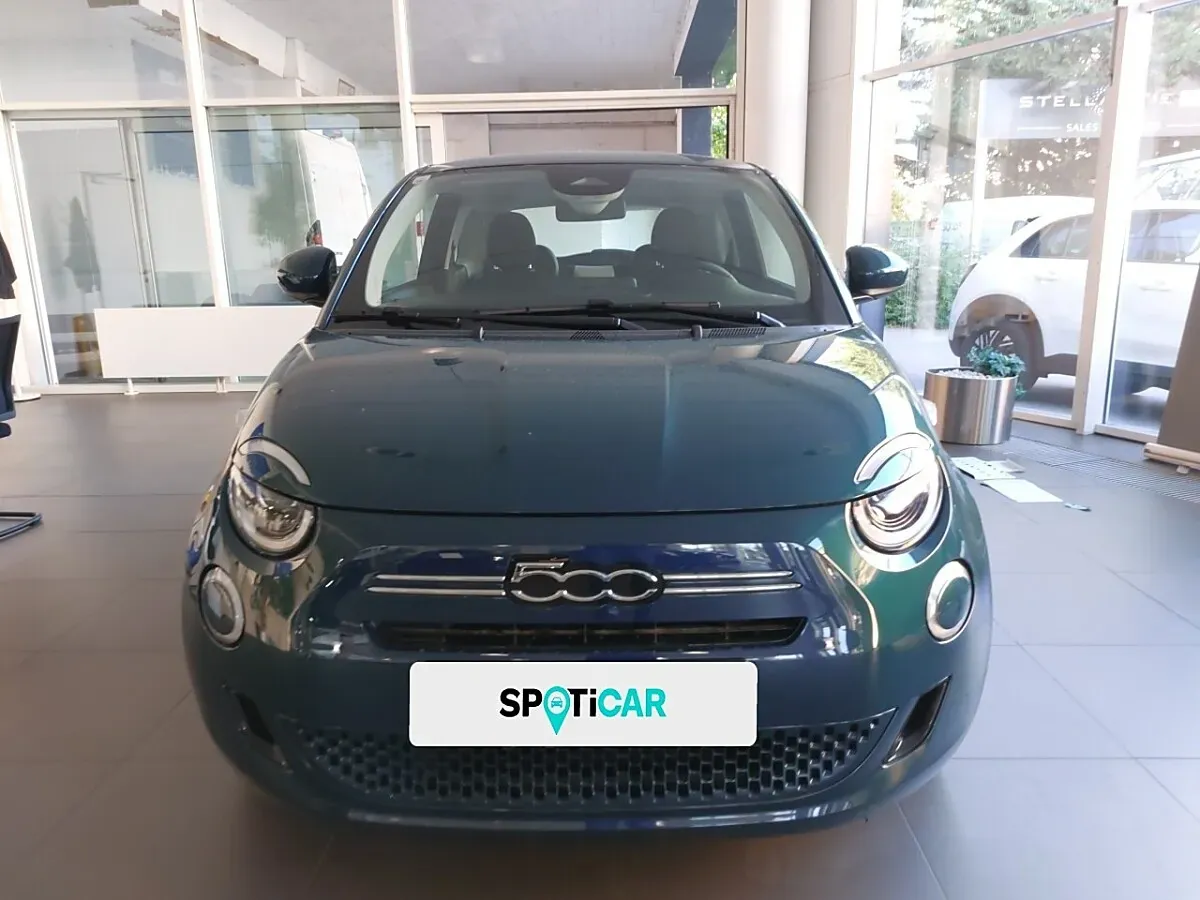 Fiat 500 2025 photo 2