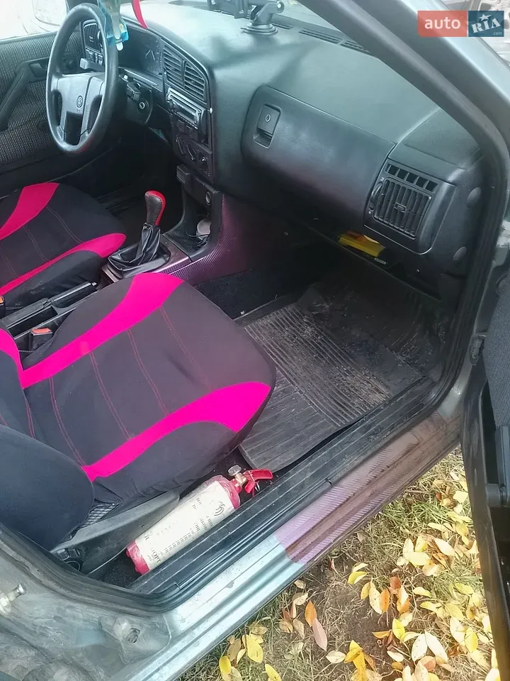 Volkswagen Passat 1993 photo 4