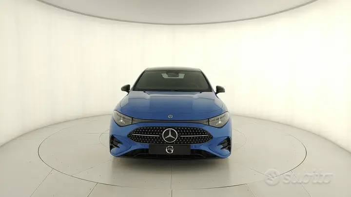 Mercedes-Benz Cla 200 photo 2