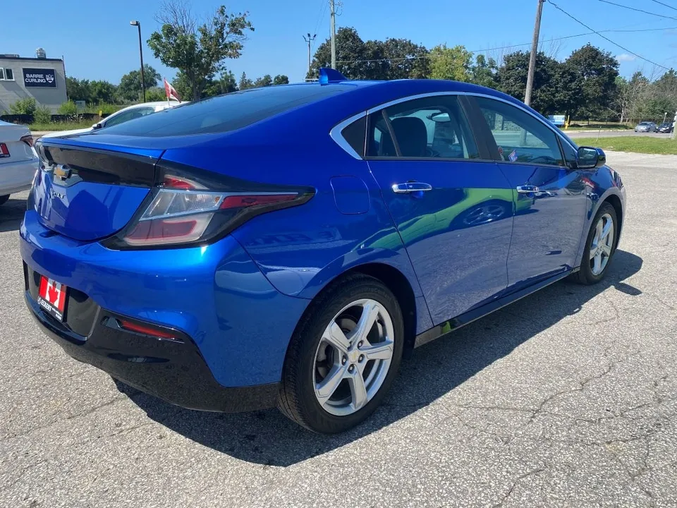Chevrolet Volt 2018 photo 3