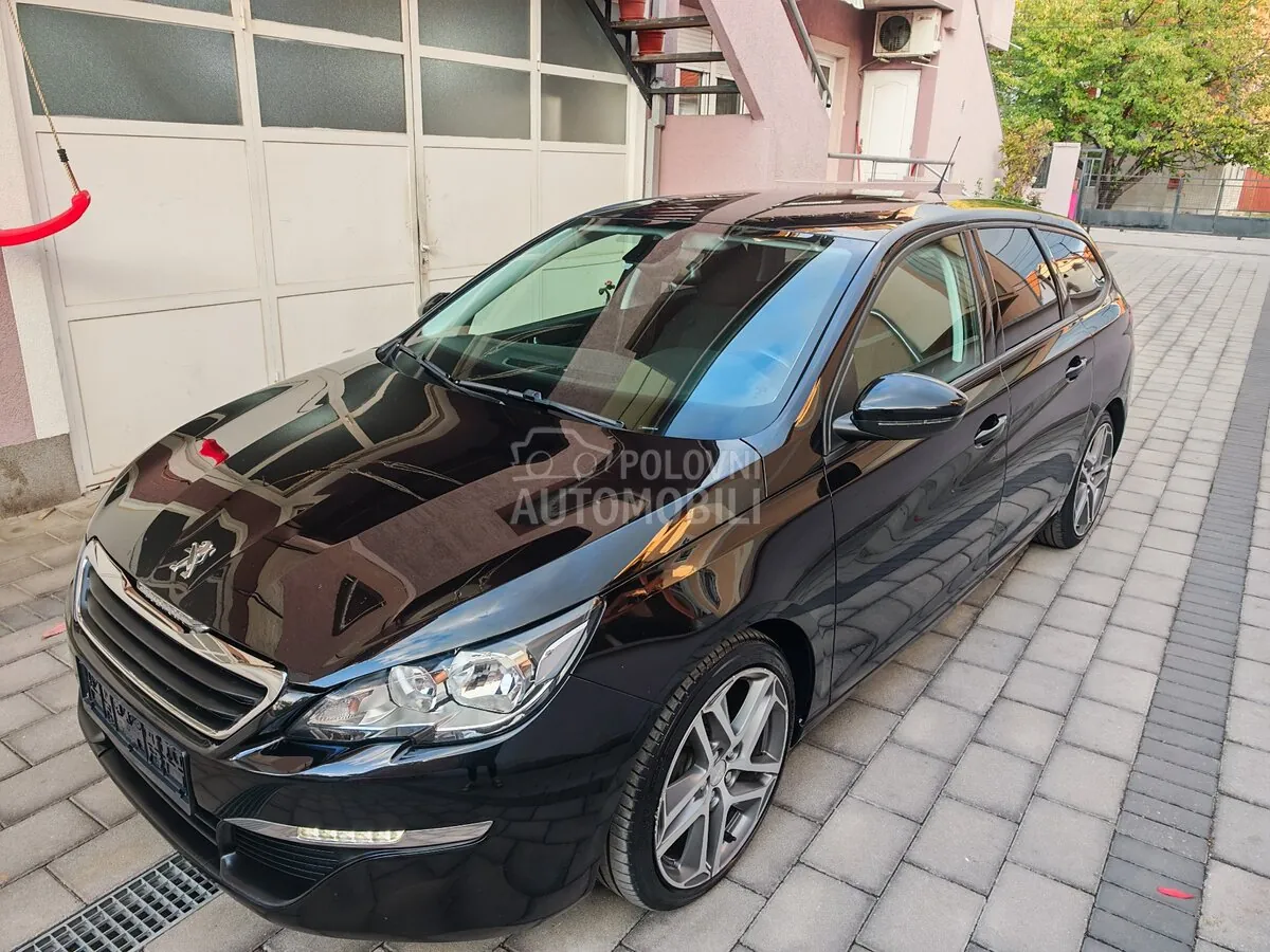 Peugeot 308 2015 photo 2