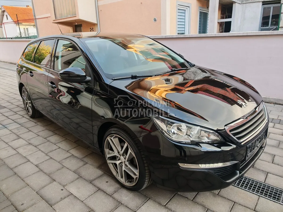 Peugeot 308 2015 photo 5