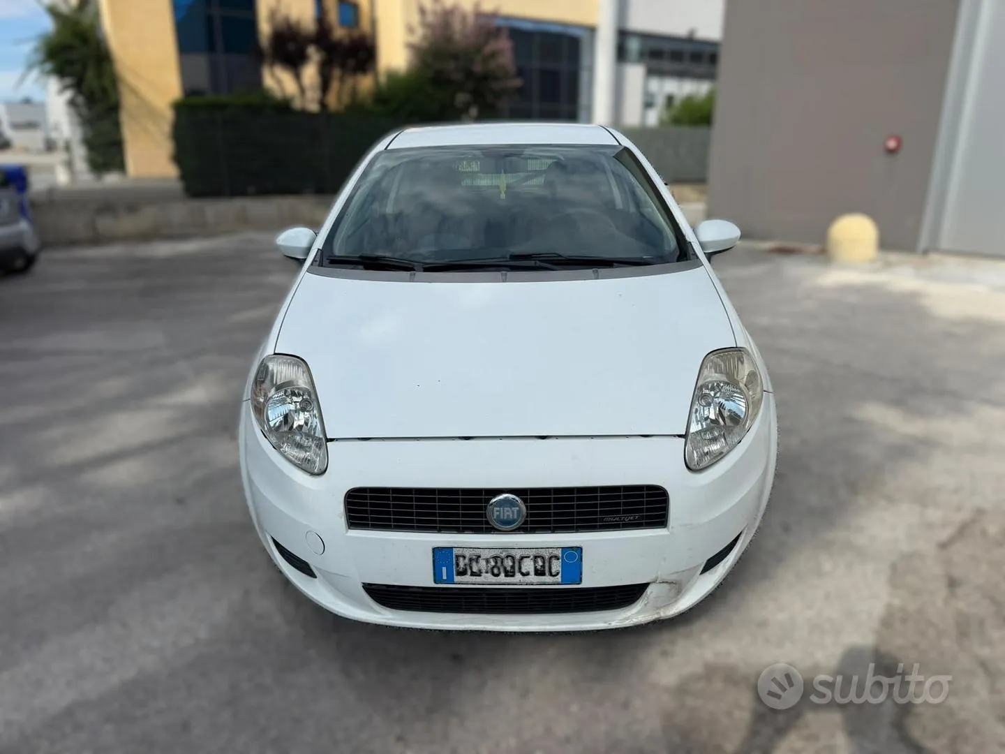 Fiat Grande Punto 2008 photo 2